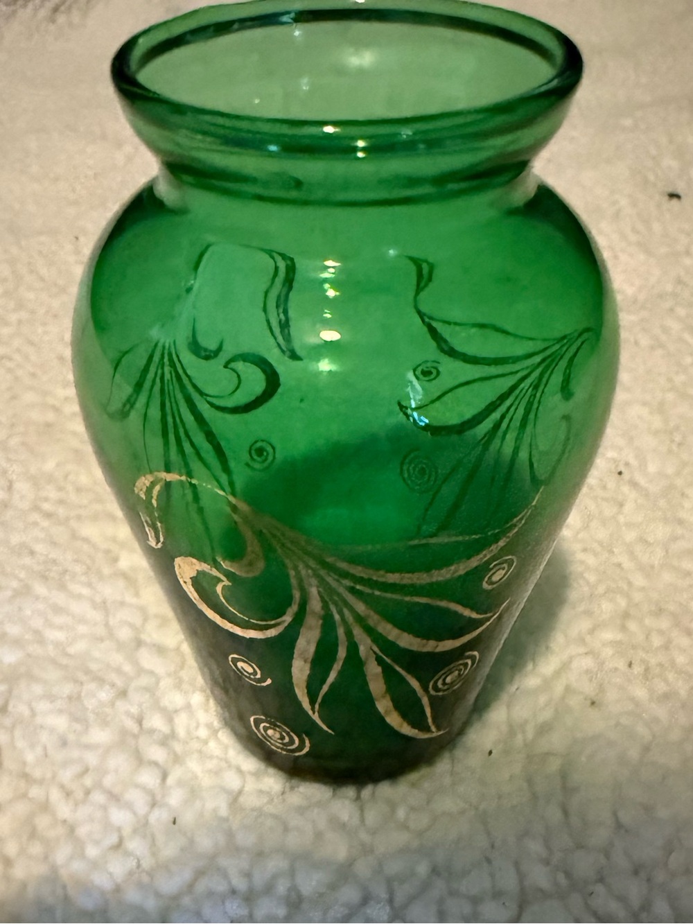 Vintage emerald Green small posey Vase with Gold Accent. 3.75 ‘